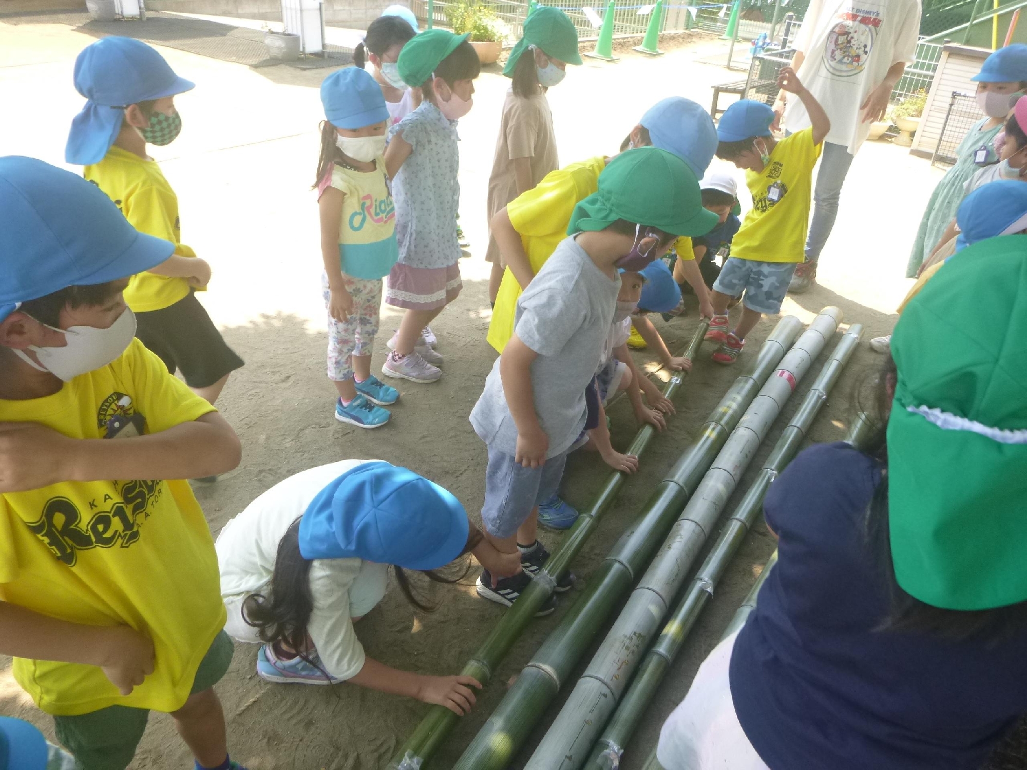 竹で遊んだよ！（年長組）