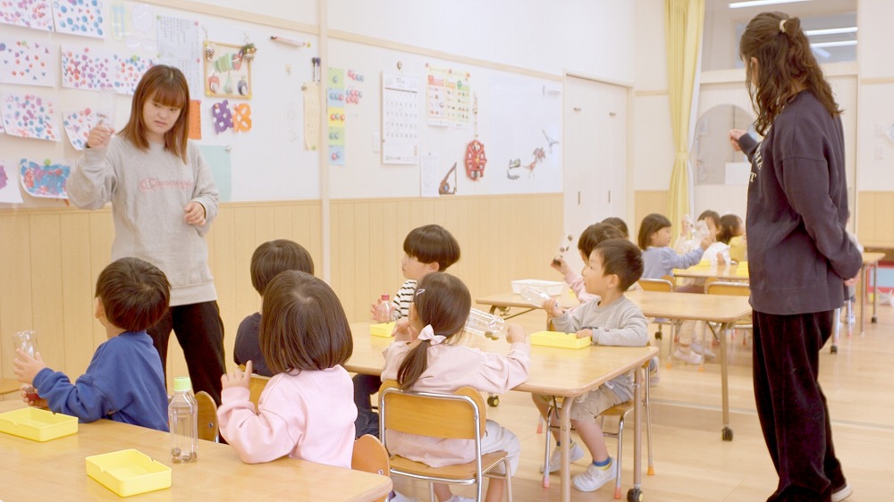 朝の会〜クラスのみんなで集まりましょう〜（幼児クラス）